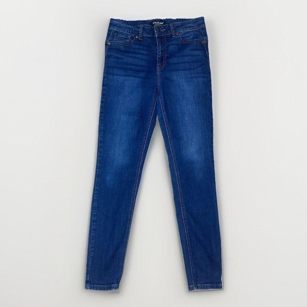 ENJEAN jeans Women’s Size 9 Medium Blue Wash Skinny Pockets *Flaw- Pull On Back